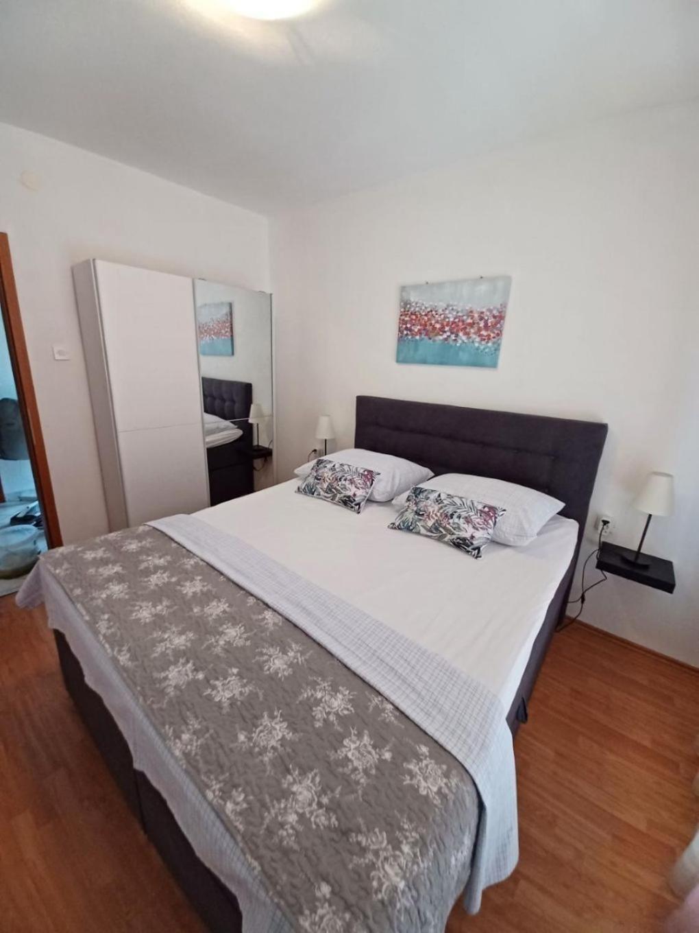 Apartment Marijica トロギール エクステリア 写真
